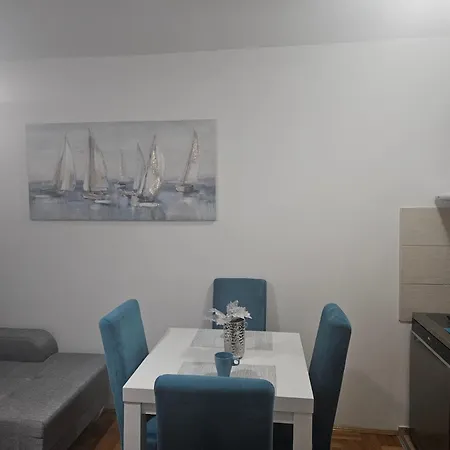 Odmor012 Apartment