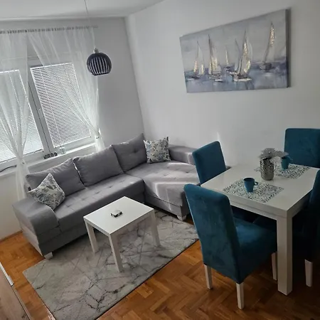 Odmor012 Apartment